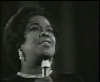 Sarah Vaughan/Tony Bennet and Juanes "The Shadow of Your Smile"